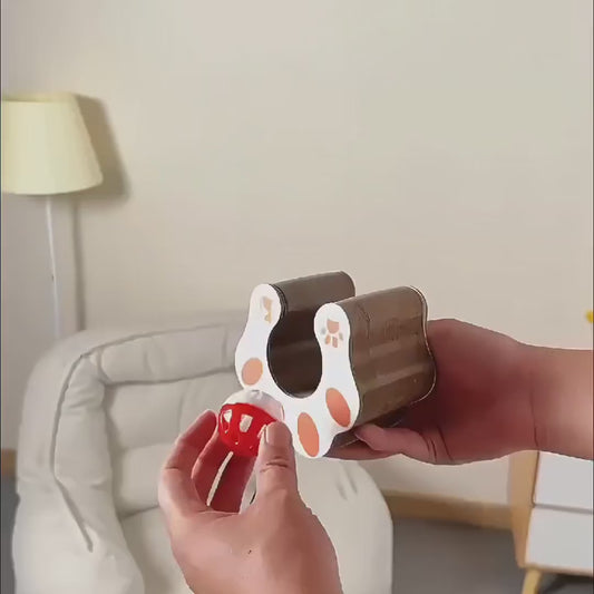 Interaktivni grebalica za mačke s uključenom lopticom